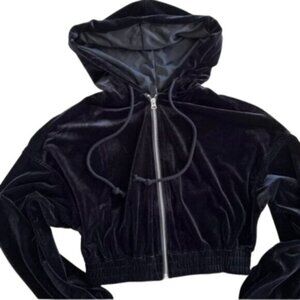 H&M Women's Velour Long Sleeved Cropped Hoodie